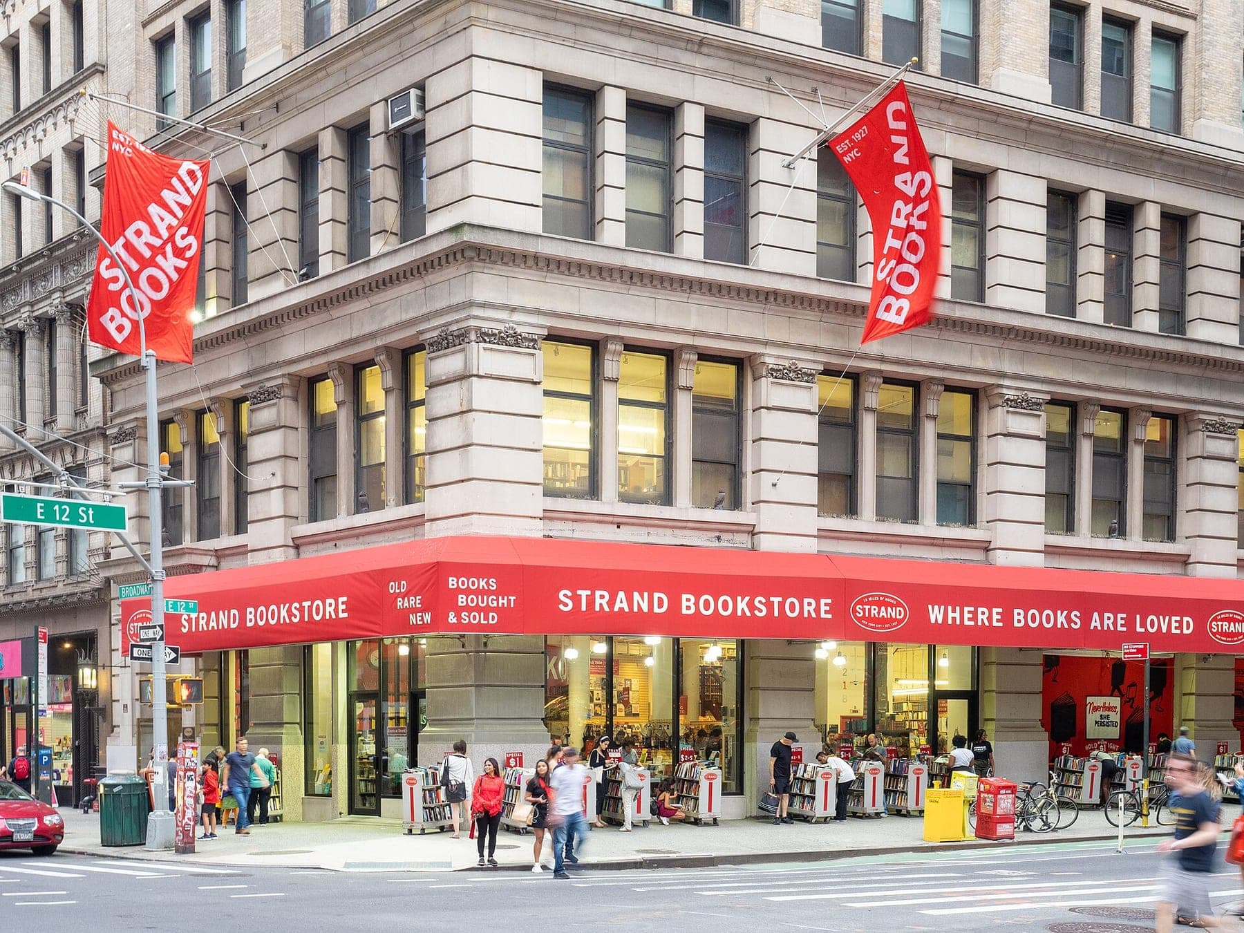 Strand Bookstore (48072652191)